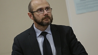 Може би в опит да покаже че задържането от СГС