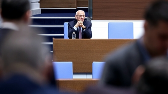 Не ме вкарвайте в политически интриги Така министърът на здравеопазването доц