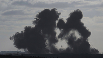 Две жени загинаха а няколко души бяха ранени при израелски