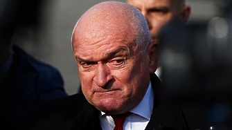 Да бъдат обявени за противоконституционни изборът от парламента на Борислав