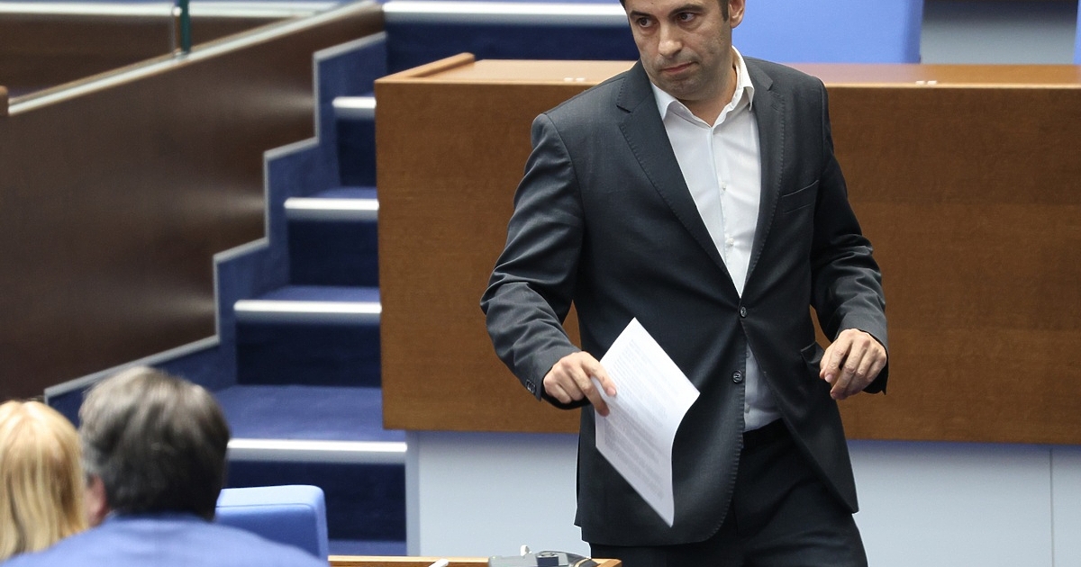 Всички, които не могат да видят приноса на Кирил Петков