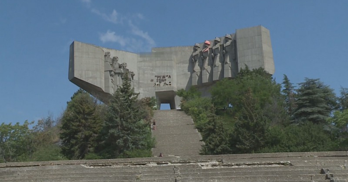 Предложение за продажба на държавни имоти във Варна предизвика диалог