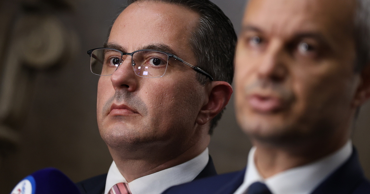 Зам.-председателят на Народното събрание (НС) Цончо Ганев е възприеман с