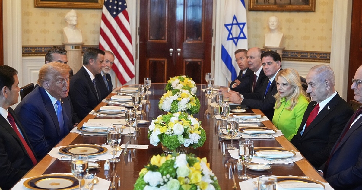 Премиерът на Израел Бенямин Нетаняху заяви днес, че разговорите му