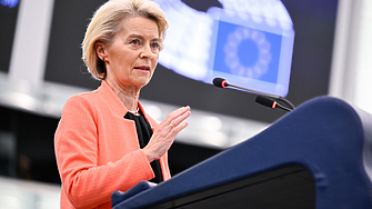 Очаквано Урсула фон дер Лайен остава председател на Европейската комисия Тя