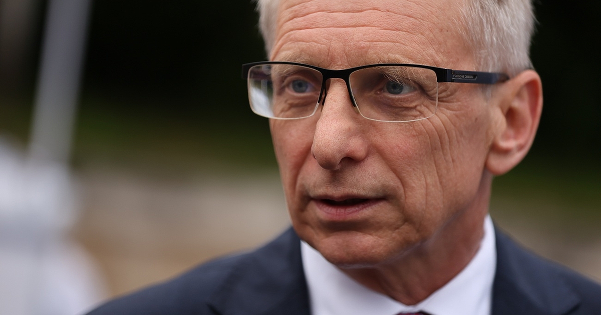 Да закрием всяка институция, която не работи добре или се