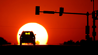 С напредването на август времето ще запази горещия си летен ритъм с