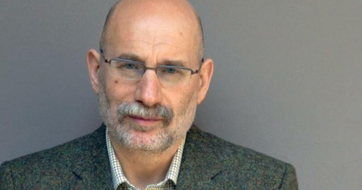 Когато хората вътрешно не харесват властта и не я подкрепят,