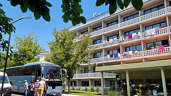 15 годишно дете е в тежко състояние след като е паднало