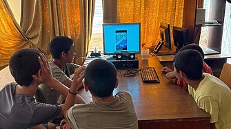 Деца настанени в Социално педагогическия интернат Христо Ботев в с Варненци