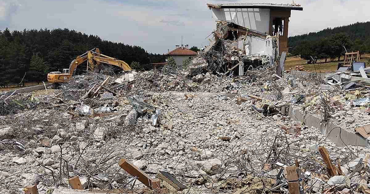 Имотът на фирма Био майнинг - реално сочен за сараят на