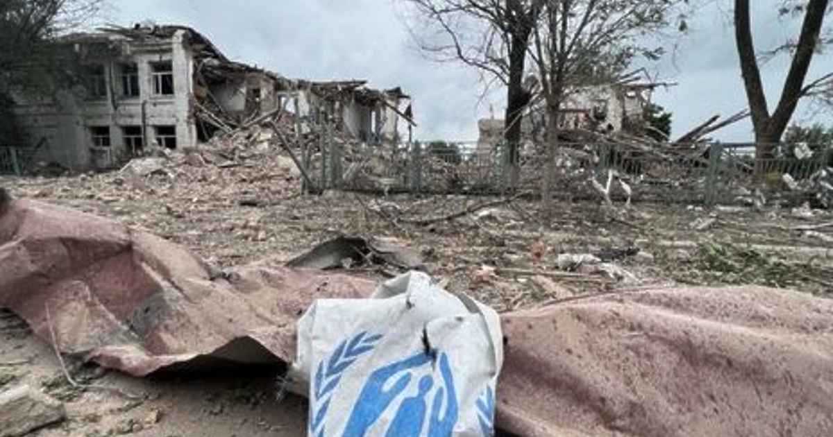 Най-малко 20 души загинаха в Украйна при руски удари през