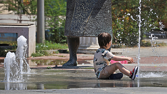 Оранжев предупредителен код за опасно горещо време с максимални температури
