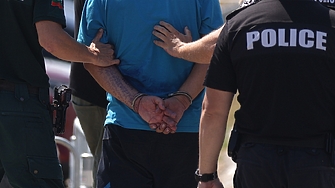 18 годишният син е открил тялото на починалата си майка с