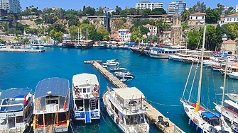 Анталия петият по големина град в Турция и окръгът около