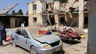 Най малко 20 загинали и повече от 115 жертви остави земетресението