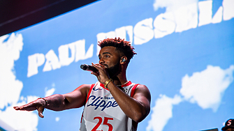 Ordinary на Алекс Уорън отново е  в класацията за сингли Хот