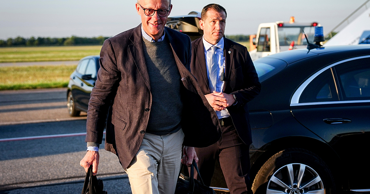 Още по тематаПодкрепете ниУважаеми читатели, вие сте тук и днес,