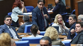 Макар и поотделно двете фракции в Продължаваме промяната – Демократична