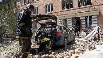 Трима души включително и малко дете бяха убити тази нощ