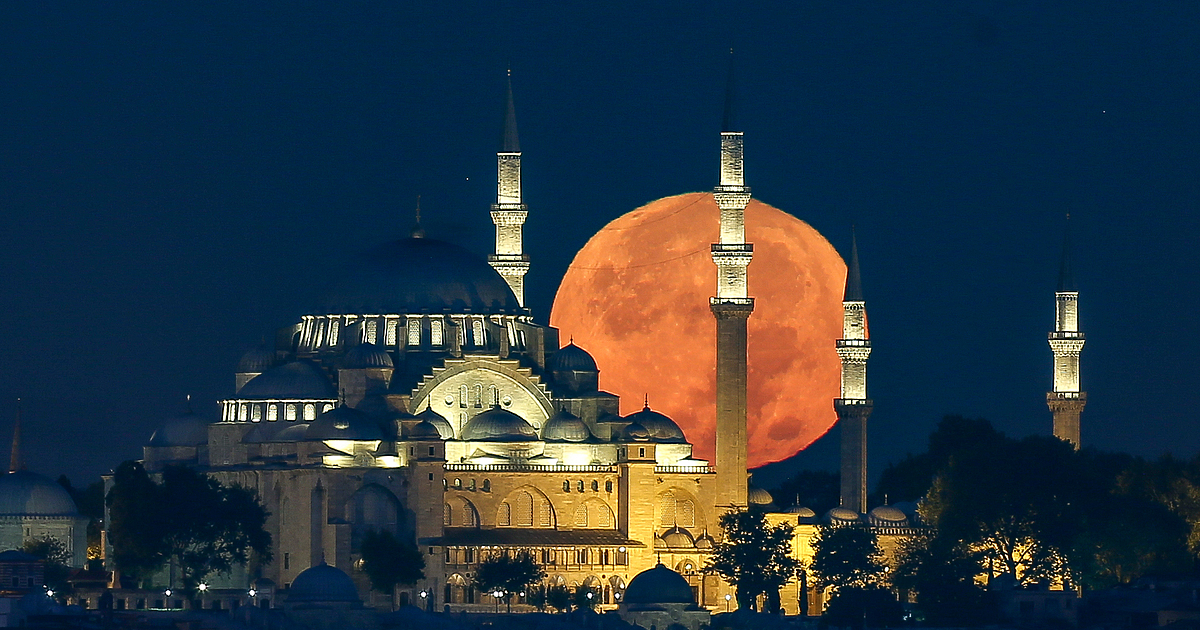 Двама младежи от Нидерландия са открити мъртви в хотел в