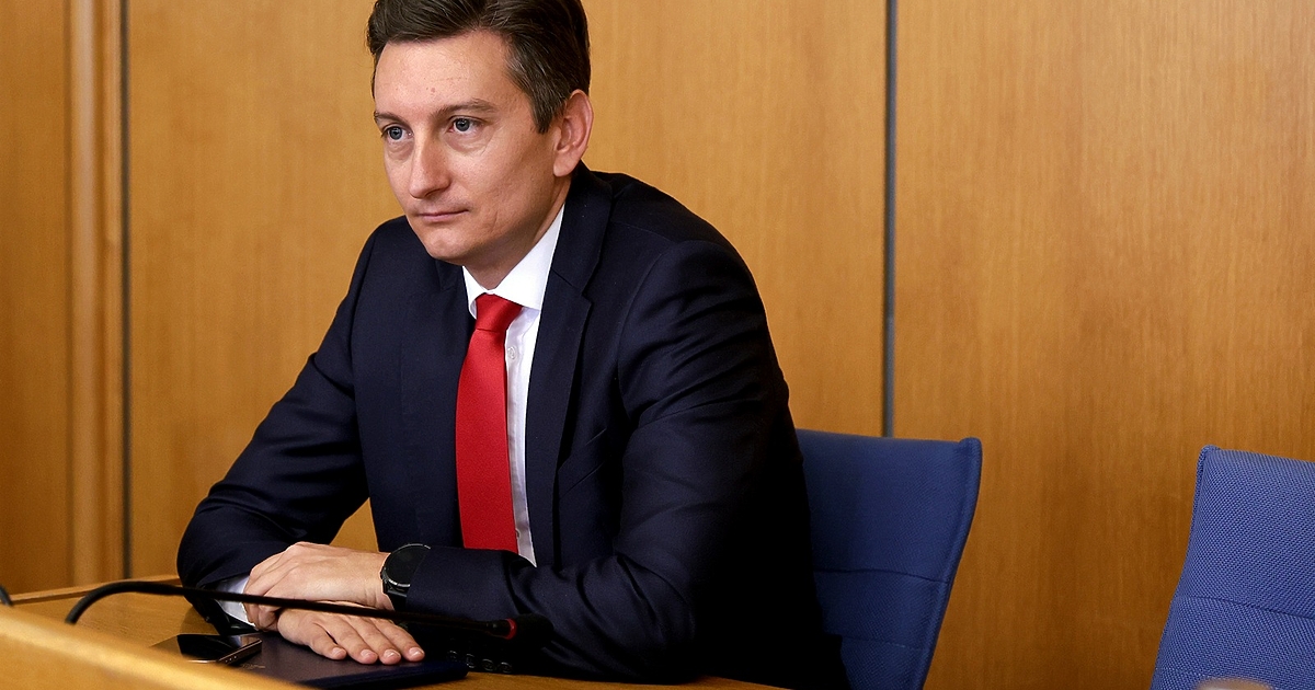 Единодушно и без дебати по същество бе приет основният казус