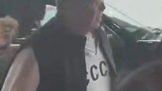 Руският външен министър Сергей Лавров привлече внимание с избора си