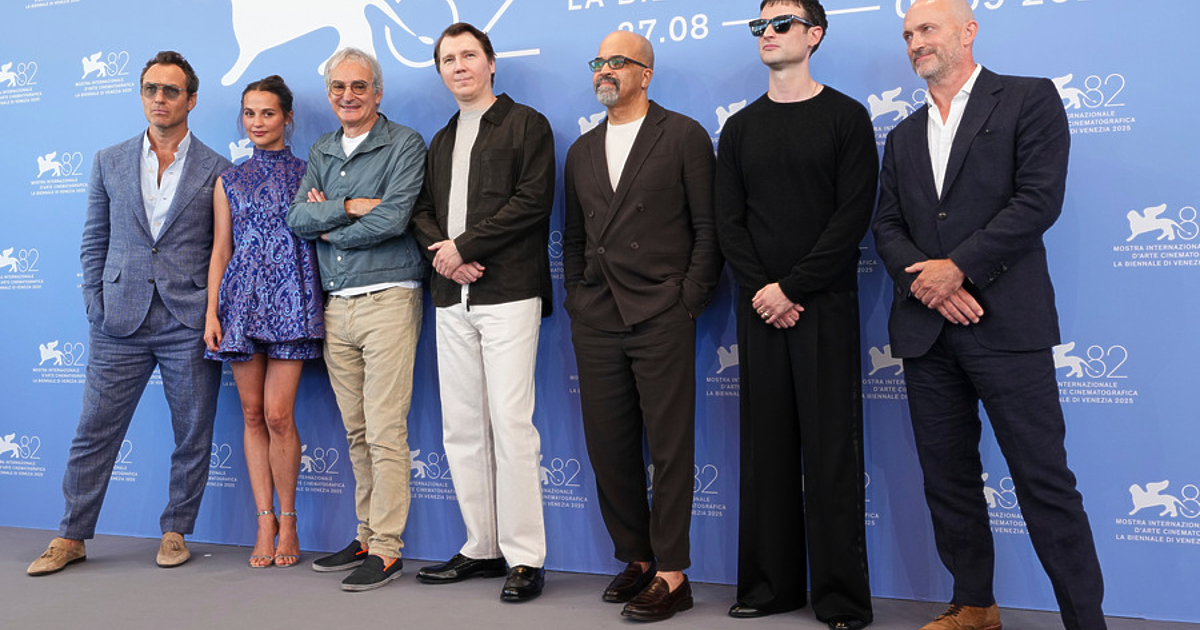 Джуд Лоу не се страхува от последствия заради ролята на руския президент