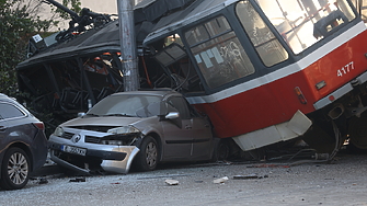 Вече е задържано лице за катастрофата с трамвая който се