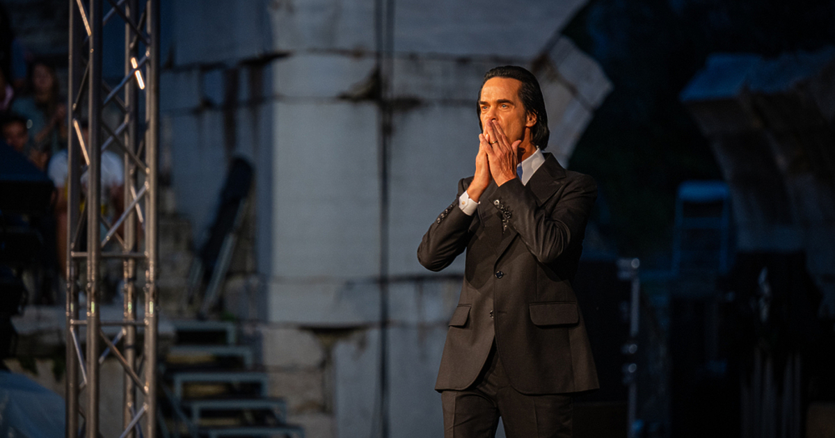 Ник Кейв, чиято артистична кариера продължава повече от половин век, изнесе