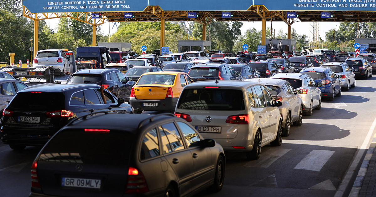 Интензивен е трафикът на граничния контролно-пропускателен пункт Капитан Андреево“ на