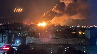 Паднали отломки от украински дронове са предизвикали пожар в петролна