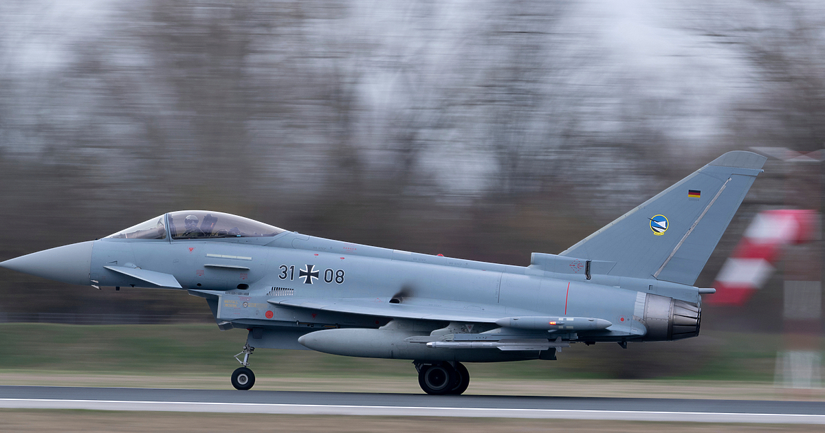 НАТО вдигна днес по тревога два германски изтребителя Юрофайтър в