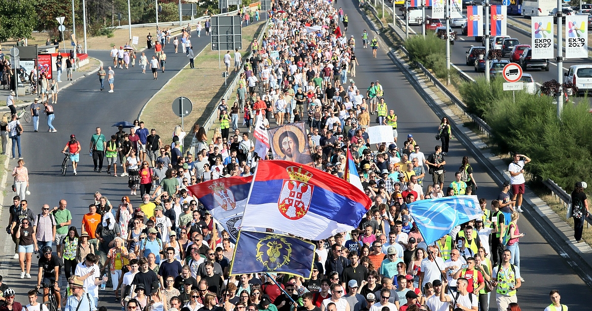 Президентът на Сърбия Александър Вучич обяви вчера, че правителството ще