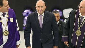 Президентът призова Бойко Борисов да направи така че чувалите с