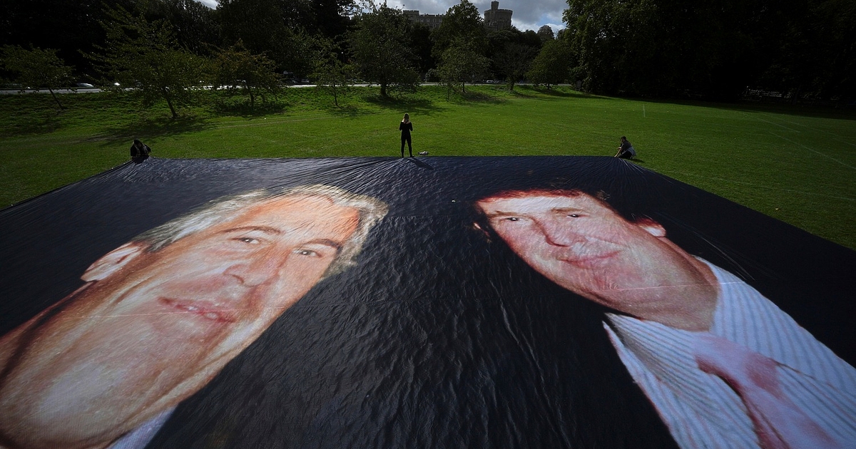 Американският президент Доналд Тръмп пристигна снощи на летище Станстед в