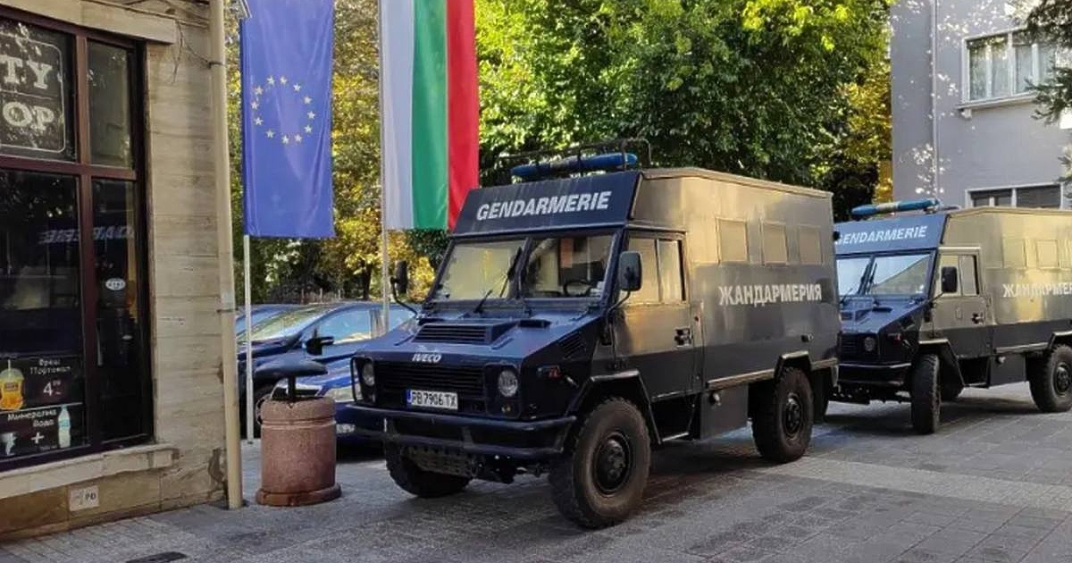 Община Пловдив е под полицейска блокада. Не се допускат граждани