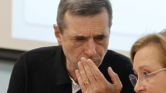 Да работят пенсионерите е нормална практика по целия свят Но