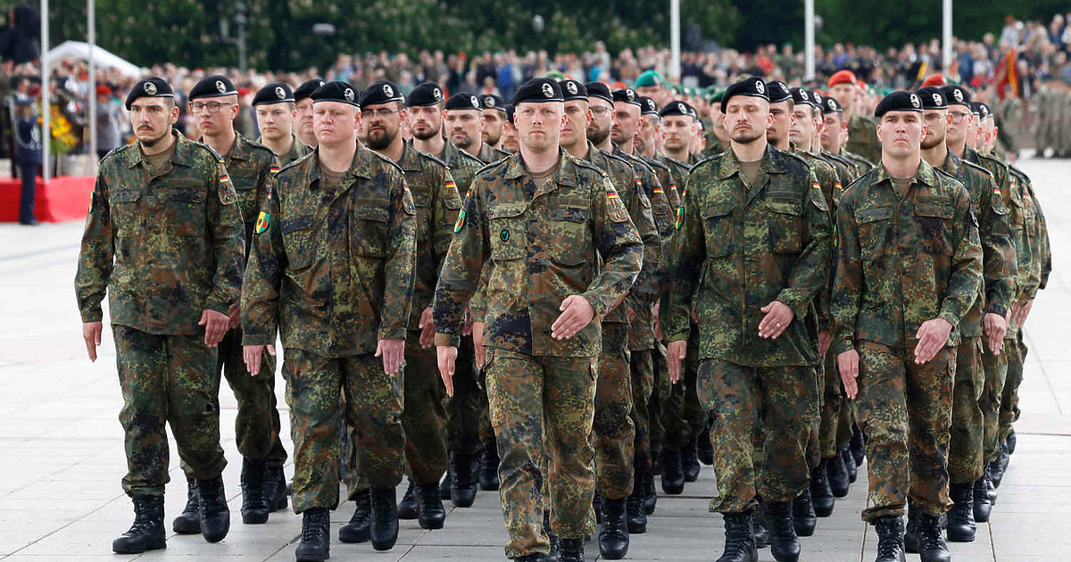 Здравейте,Аз съм Веселин Желев и ви представям “Европа отблизо -