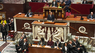 Френският премиер Себастиен Лекорню обяви във вторник пред парламента че