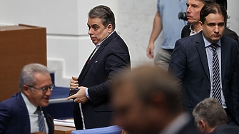 Опозицията успя да предизвика извънредно заседание на Народното събрание НС