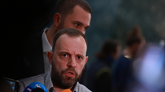 Ненормално необяснимо и крайно смущаващо няма елементарна емпатия  ескалиращи криминални сюжети