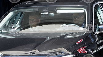 Трамвай от столичния градски транспорт е бил принуден да набие