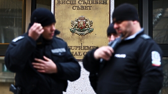 Правният експерт Иван Брегов и преподавателят по конституционно право проф