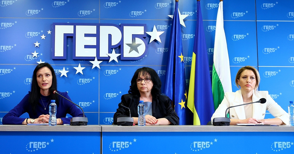 Още преди председателският стол на Народното събрание да се ротира