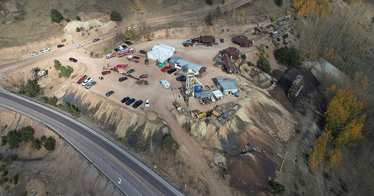 Китай обяви днес, че спира действието на забраната за износ