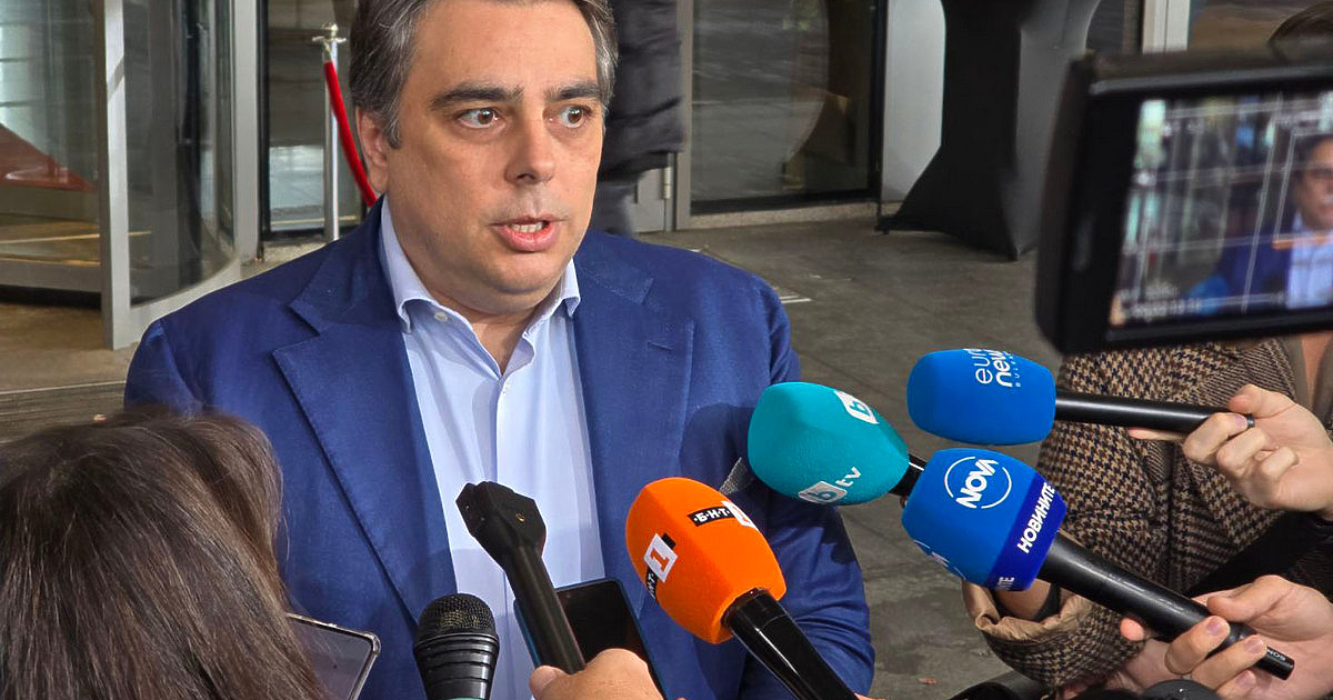 Не е добра идея хората, които фалираха Булгартабак, да се