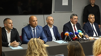 Ахмед Доган се очертава лично да оглави новата партия Алианс