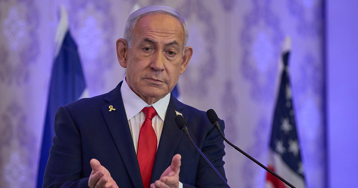 Израелският премиер Бенямин Нетаняху е наредил масирани атаки“ срещу Газа.