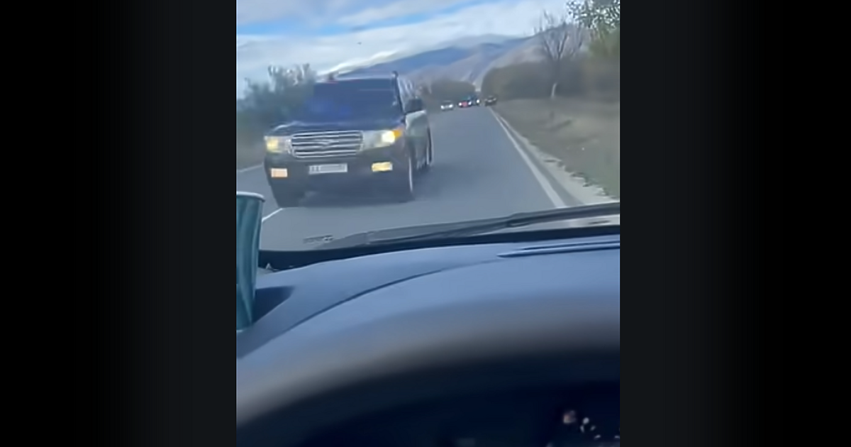 Скандал и дебат върви вече втори ден, след като шофьор